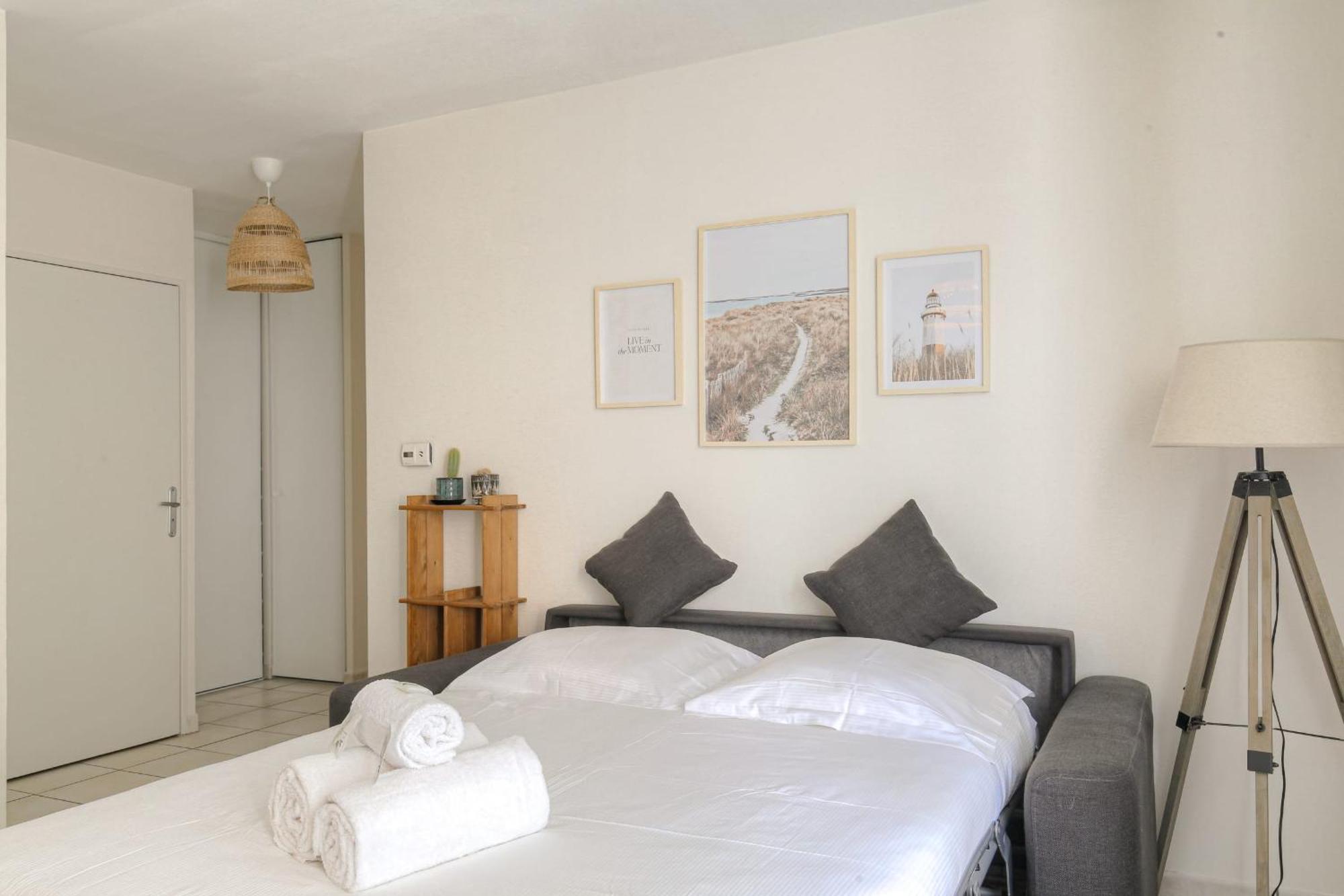 Le Calme Et Cosy Avec Parking Gratuit Apartment ลียง ภายนอก รูปภาพ
