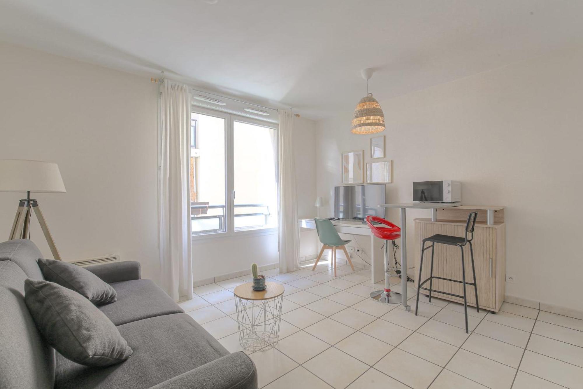 Le Calme Et Cosy Avec Parking Gratuit Apartment ลียง ภายนอก รูปภาพ